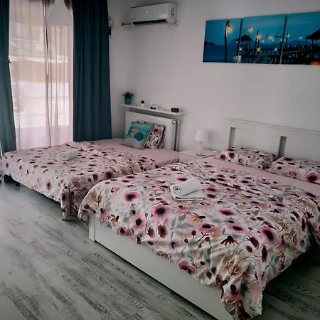 Saturn Rooms Appartement *