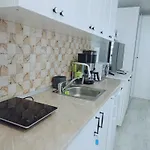 Saturn Rooms Apartment *