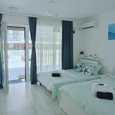 Saturn Rooms Apartament *