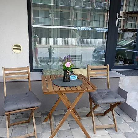 Saturn Rooms Apartament *