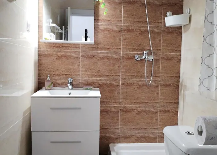 Saturn Rooms * Saturn